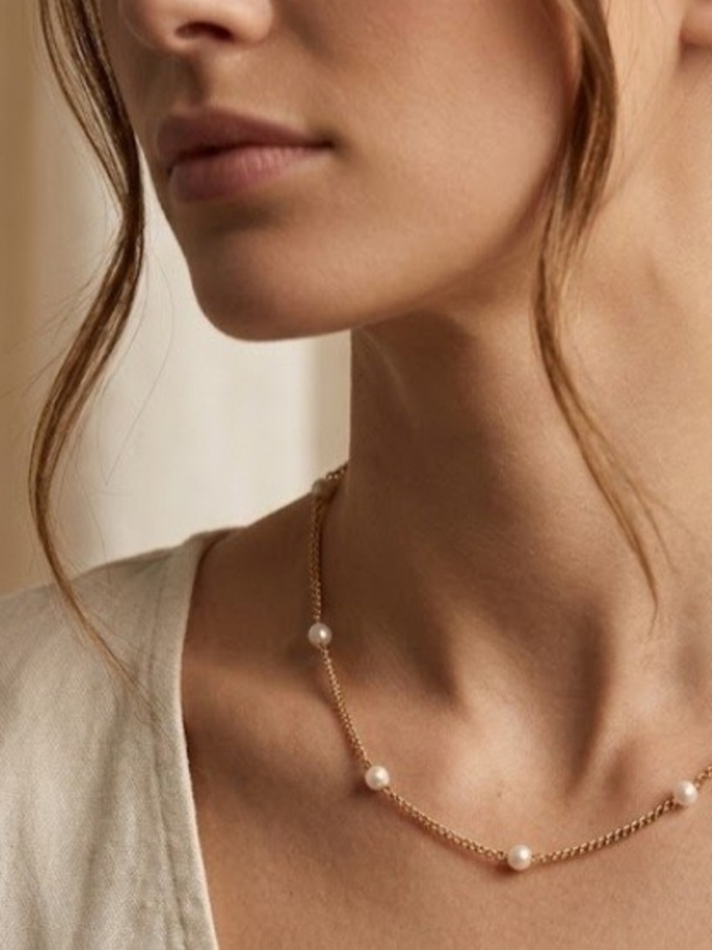Elegant Pearl Station Gold Necklace - Women Jewelry